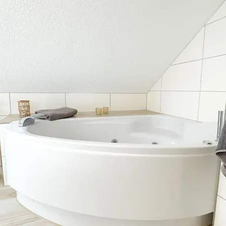 Kapitaenshaus 4 / Strandrobbe 4 *