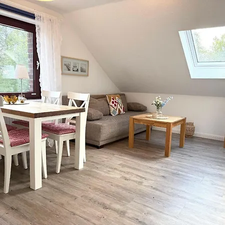 Kapitaenshaus 4 / Strandrobbe 4 شقة